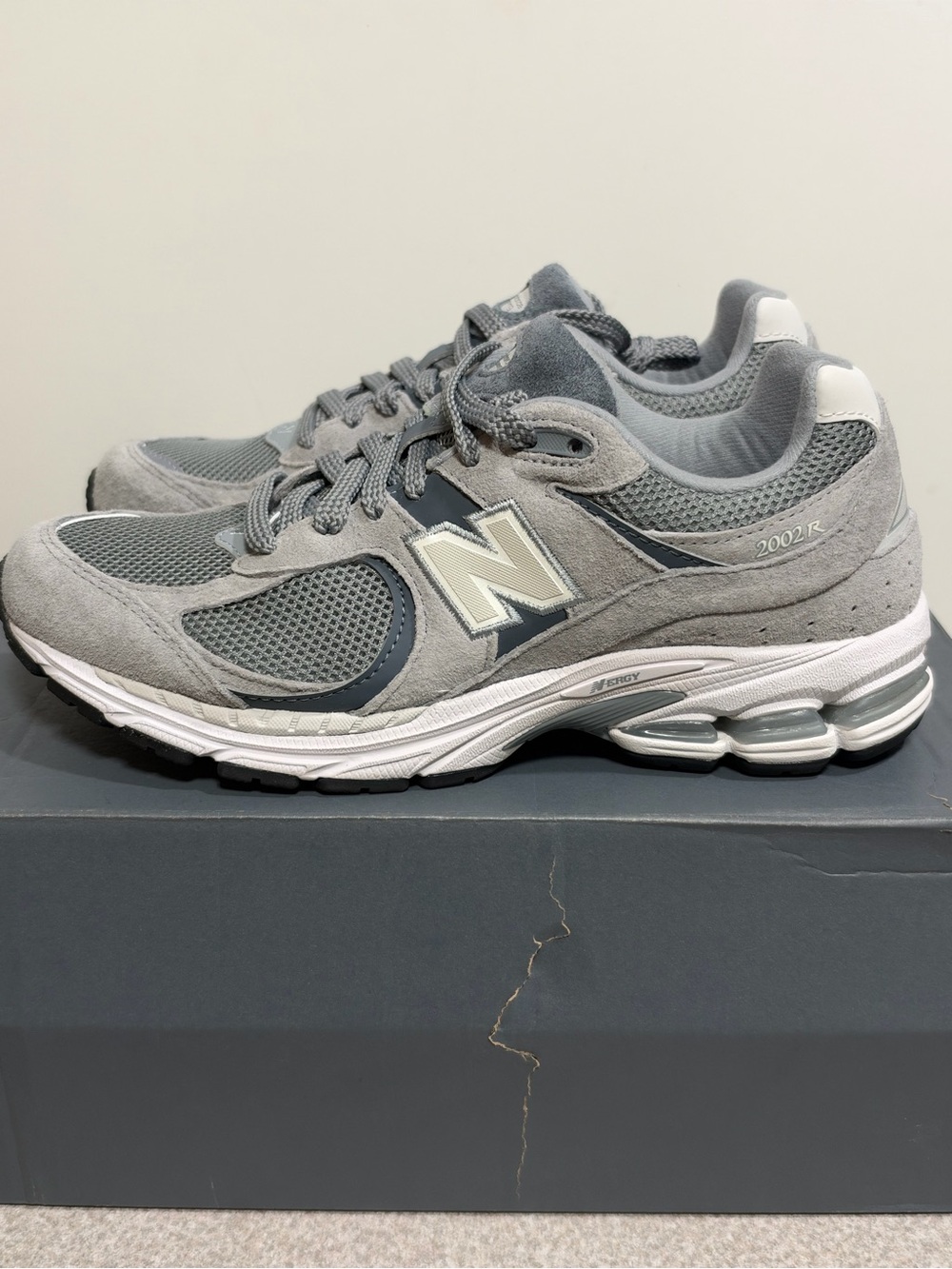 New Balance 2002R Steel Grey Orca Size 8 Men NEW M2002RST
